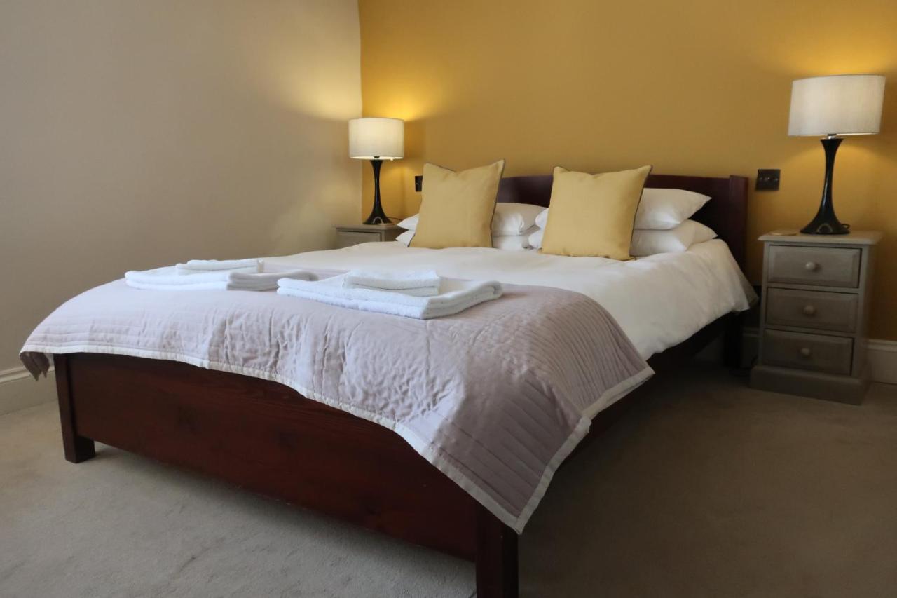 The Lamb Inn Кредитон Экстерьер фото