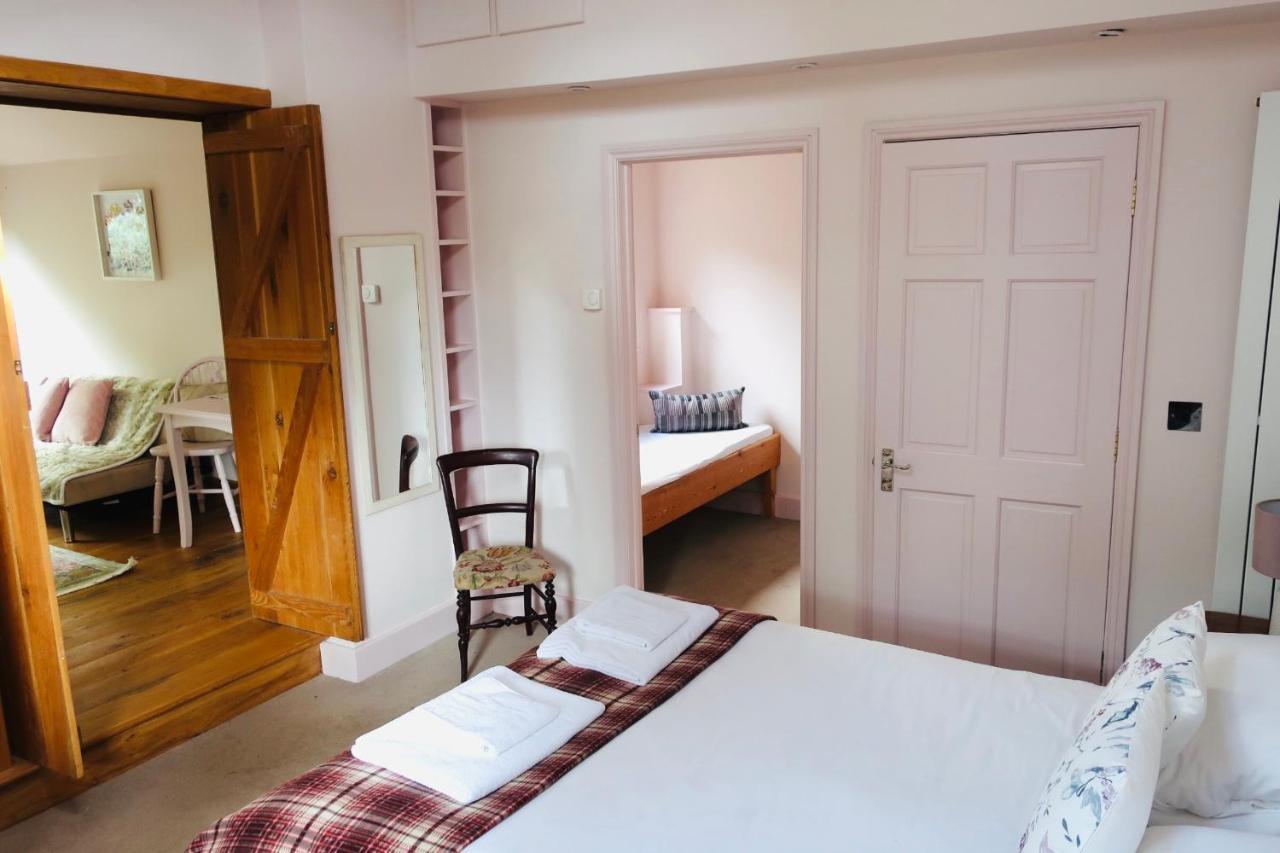The Lamb Inn Кредитон Экстерьер фото